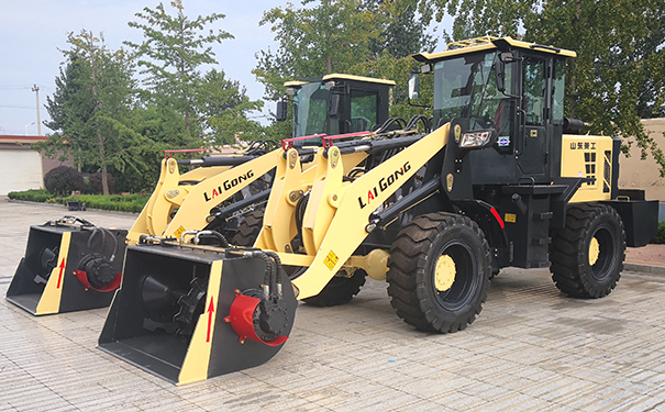 萊工.jpg 萊工.jpg