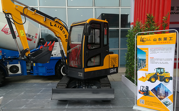 萊工.jpg 萊工.jpg